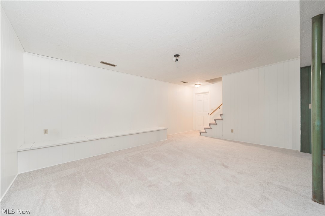 Bob-O-Link - Residential