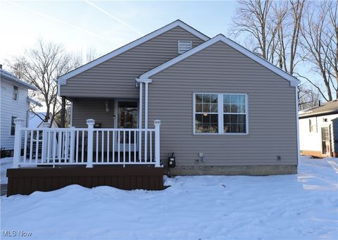 8162 Brookside Drive, Olmsted Falls, OH 44138 - #: 5096742