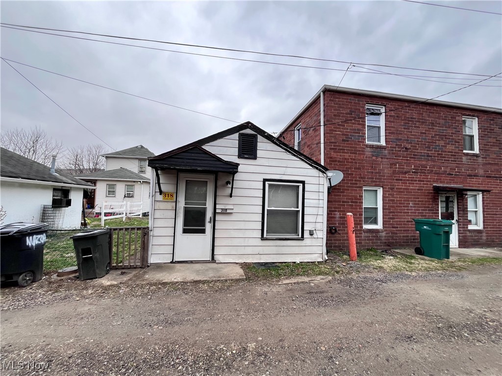 318 Coolidge Street, Newell, West Virginia image 1