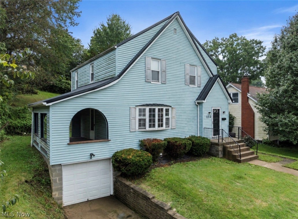 112 Opal Boulevard