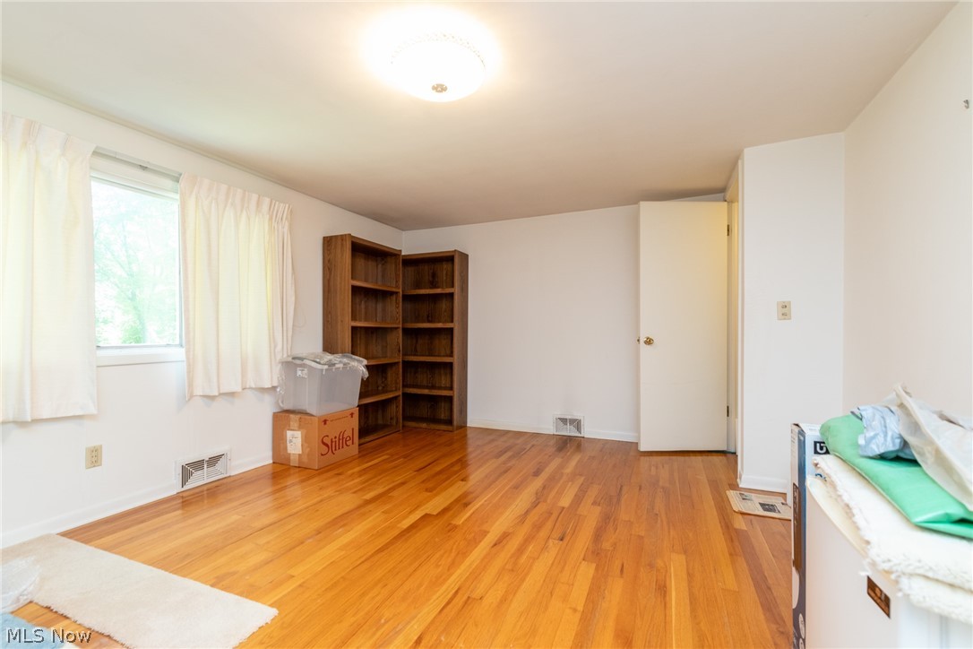 S-L-L 02 - Residential