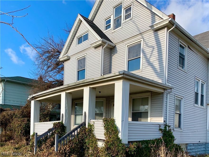 Great investment or restoration opportunity in the up and coming Broadway area near the waterfront! Two properties on one lot. Both properties have been gutted and are ready to make your own. The front property is large and has its original wood work and tons of character. It was previously separated into 3 units. The rear property was separated into 2 units. Seller's asking $59,900 or best offer.