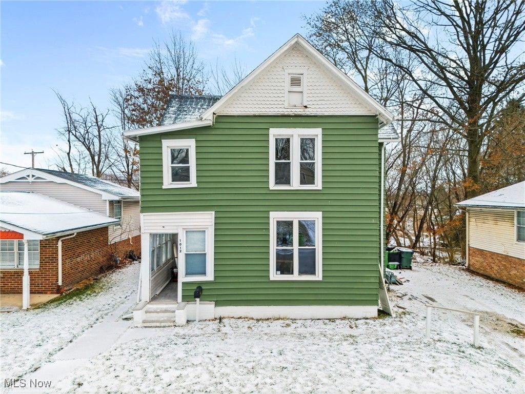 Photo of 1010 S Liberty Avenue, Alliance, OH 44601 (MLS # 5176852)