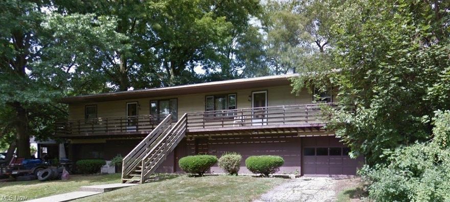 side by side raised ranch duplex. Currently one side vacant for sale. Vacant unit has AC, tenant occupied side does not have AC.  Each unit has single car garage, laundry hook ups in basement area, large kitchens. Current tenant on month to month lease.