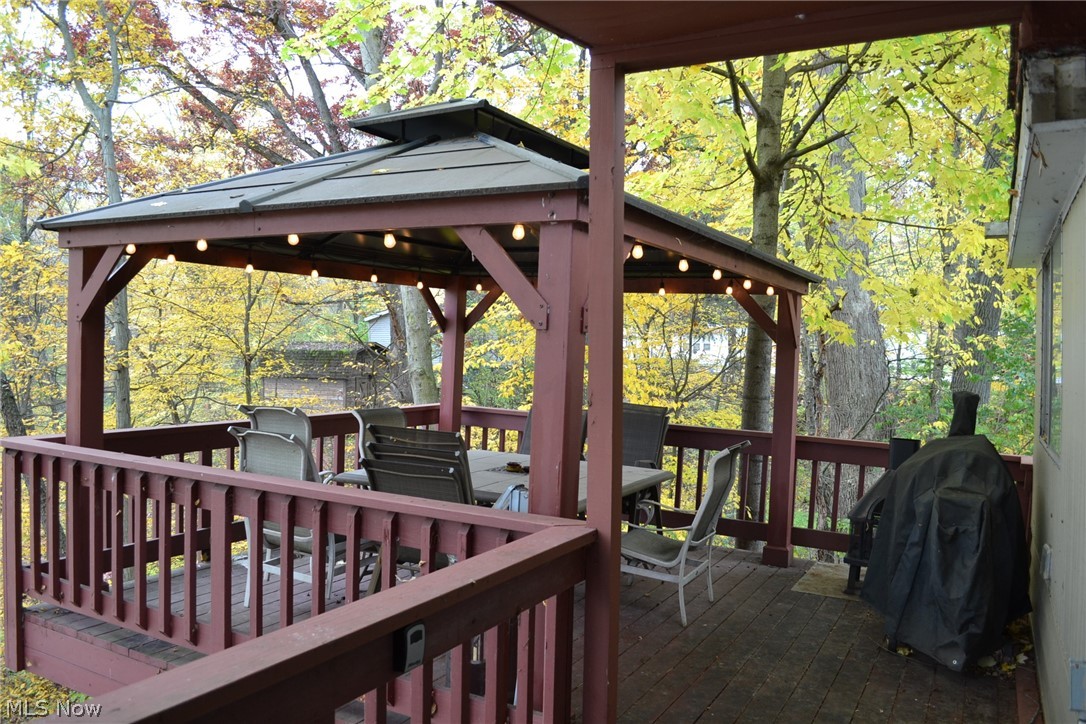 Westwood Lake Park - Residential
