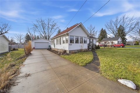 Photo of 3842 Moreland Avenue, Stow, OH 44224 (MLS # 5187969)