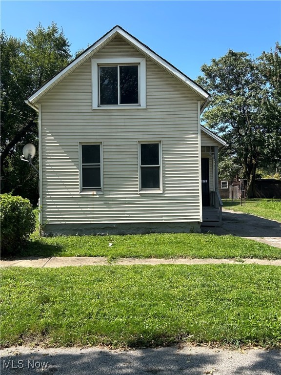Come check out this newly renovated 3-bed 1-bath property located here in Cleveland OH! Whether you are looking to occupy this home yourself or use it as an investment, this home is the perfect fit! This home offers vinyl siding and vinyl windows throughout the whole home. Schedule your appt today!