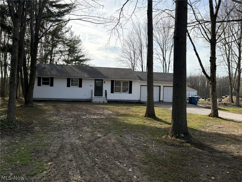 Photo of 408 Annis Road, South Amherst, OH 44001 (MLS # 5199826)