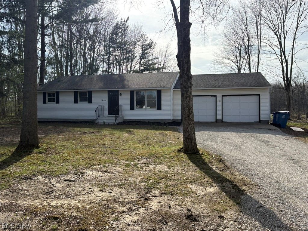 Photo of 408 Annis Road, South Amherst, OH 44001 (MLS # 5199826)