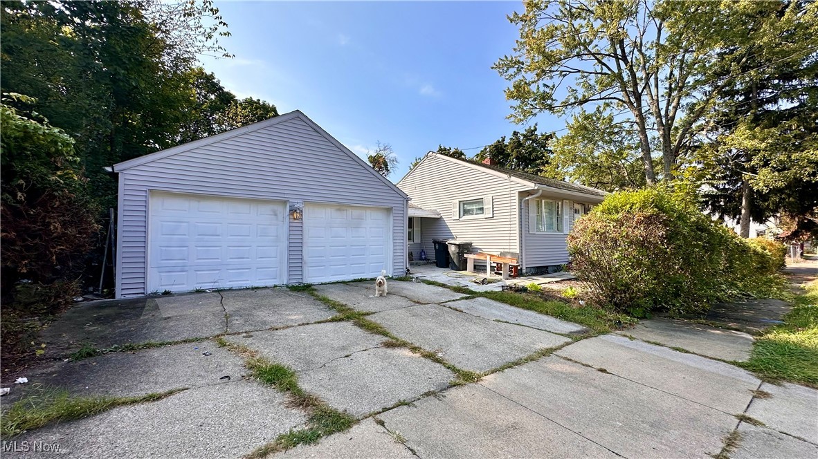 Investment opportunity with a rare ranch in the area. Currently occupied by tenant but will be delivered vacant.