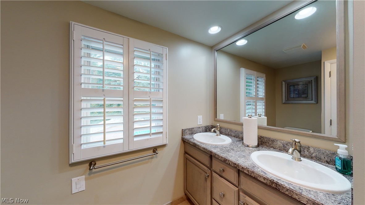 Chestnut Rdg Inc Chestnut Rdg - Residential