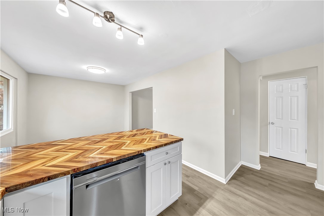 5597 Andover Boulevard, Garfield Heights, Ohio image 10