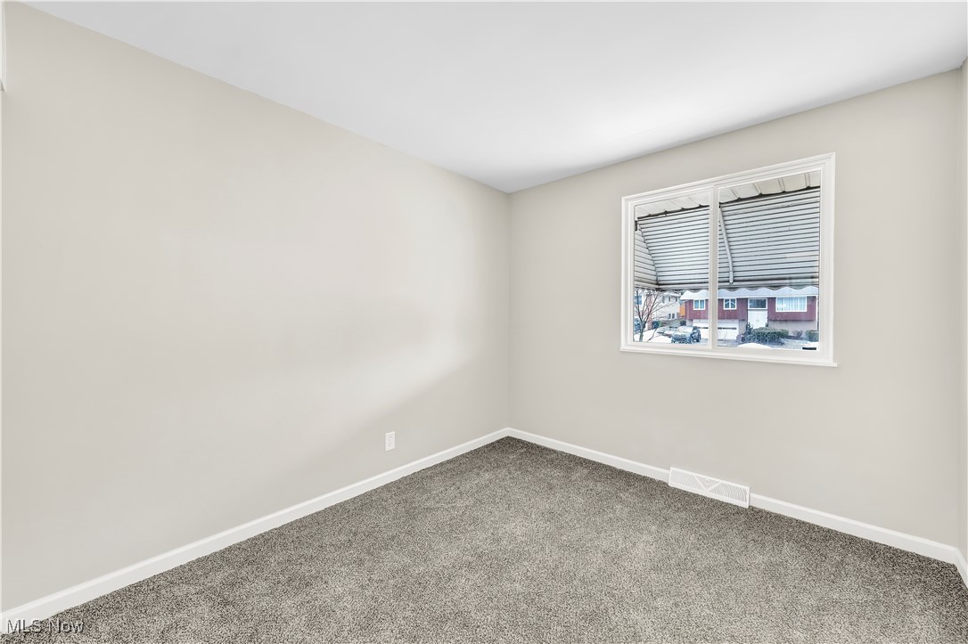 5597 Andover Boulevard, Garfield Heights, Ohio image 12