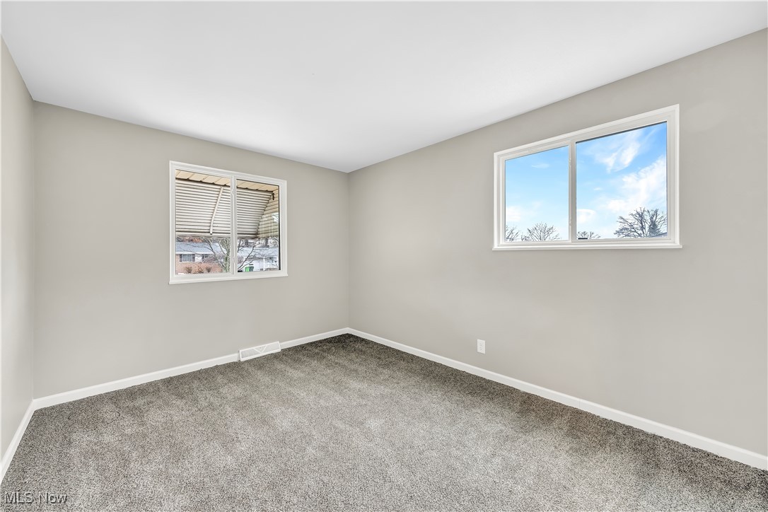 5597 Andover Boulevard, Garfield Heights, Ohio image 18