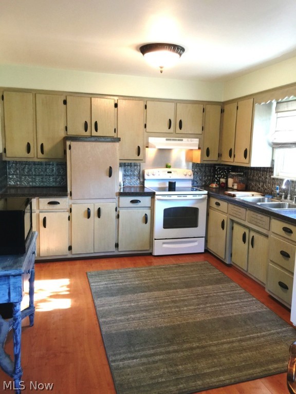 Green Sec 11 - Residential