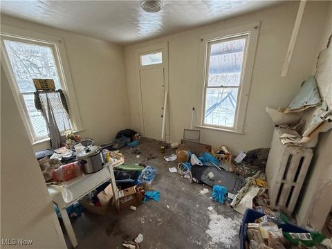 Tiny photo for 714 Minerva Street, East Liverpool, OH 43920 (MLS # 5179277)