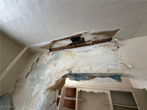 Tiny photo for 714 Minerva Street, East Liverpool, OH 43920 (MLS # 5179277)