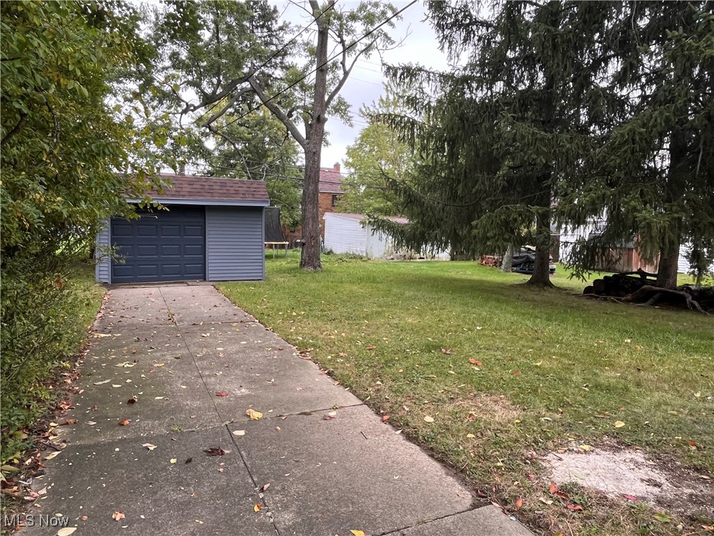 5244 Thomas Street, Maple Heights, Ohio image 2