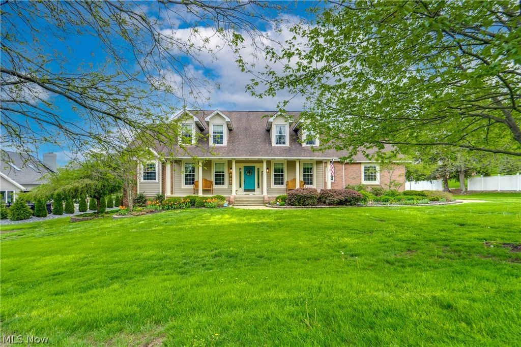 Photo of 6332 Langley Street NW, Canton, OH 44718 (MLS # 5204194)