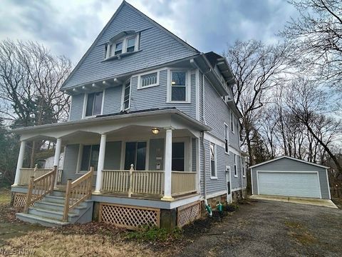 18112 Chagrin Boulevard Shaker Heights OH 44122