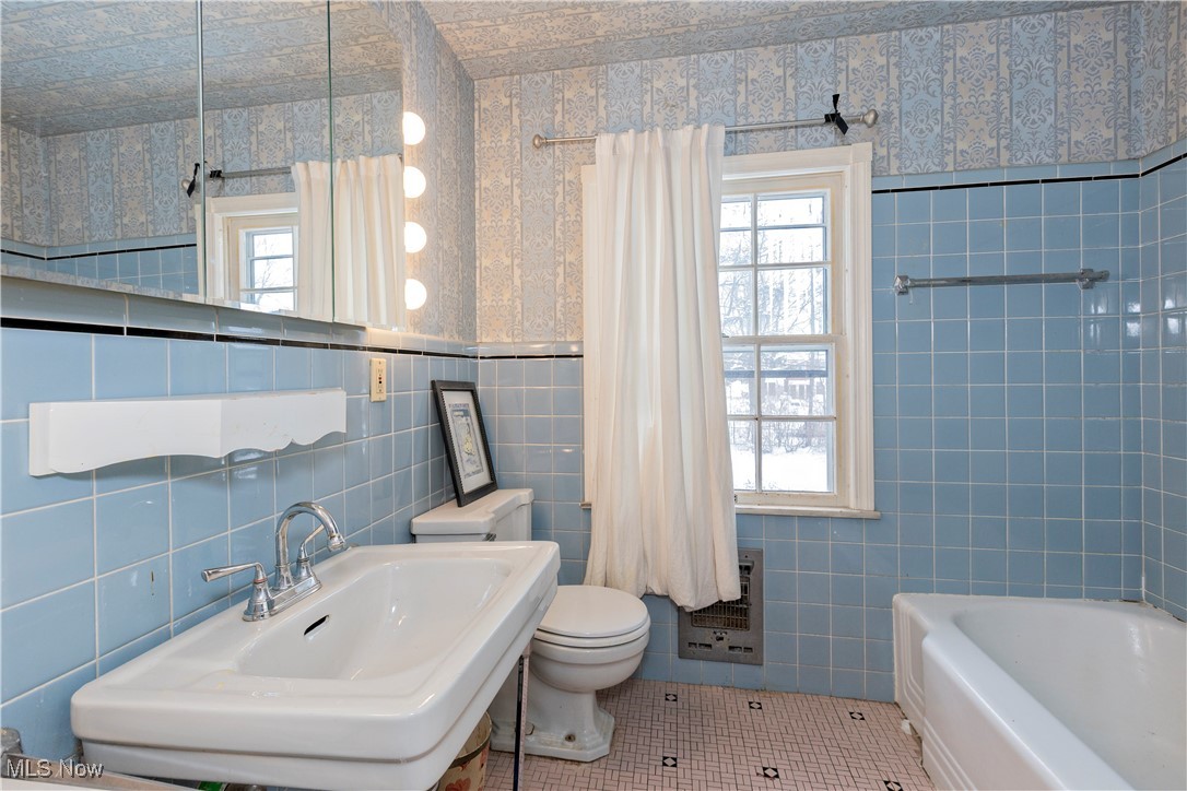 Fairmount West Condo - Residential