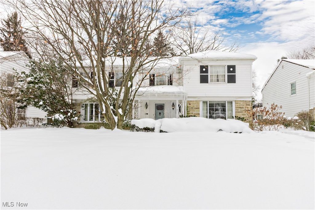 Photo of 19850 Fairmount Boulevard, Shaker Heights, OH 44118 (MLS # 5184406)