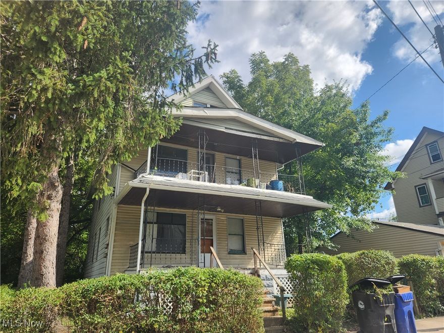 Look no further! This centrally located duplex is perfect for any investor or first time home buyer ready to unleash its true potential. With its charming vintage details and original character, this duplex offers endless opportunities to capitalize on a fantastic investment opportunity. Bring your vision and unlock the potential of this property