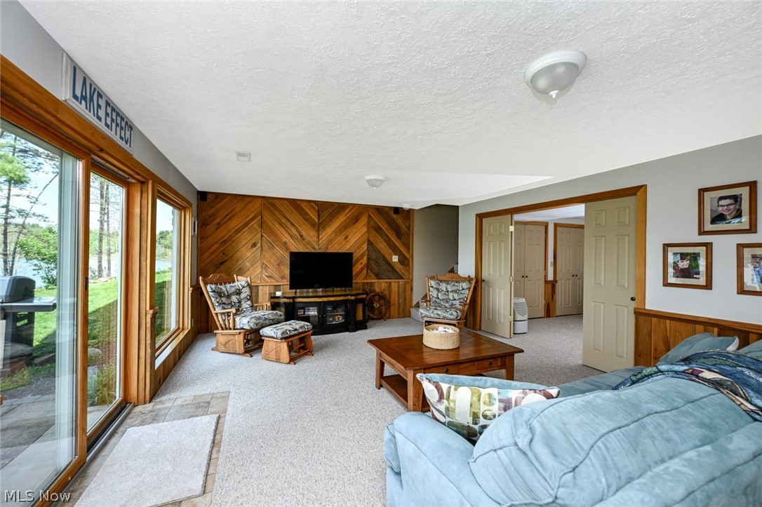 Atwood Vill - Residential