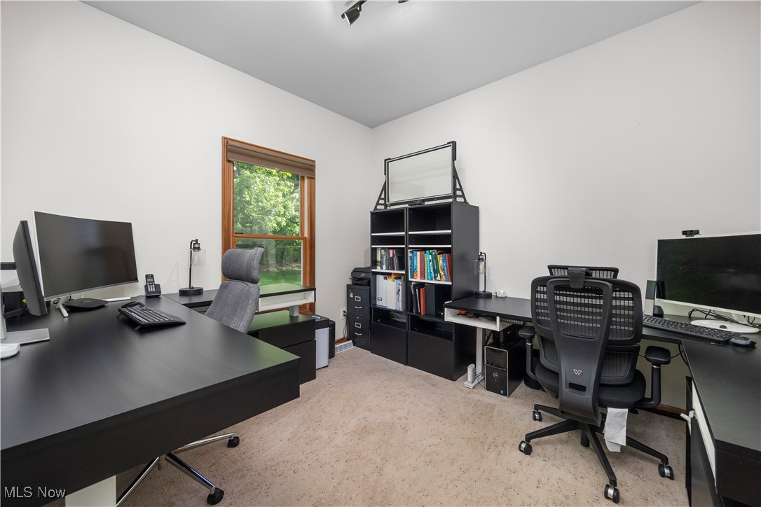 34245 Seminole Way, Solon, Ohio image 15