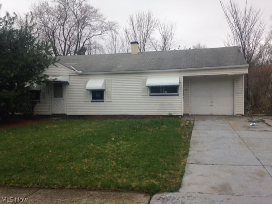 This single family ranch style home offers six total rooms. The layout offers a living room, kitchen with eat in area, laundry room, three bedrooms and a full bath. The one car attached garage has direct access to the kitchen area. The back yard offers a storage shed and a fenced in back yard area.