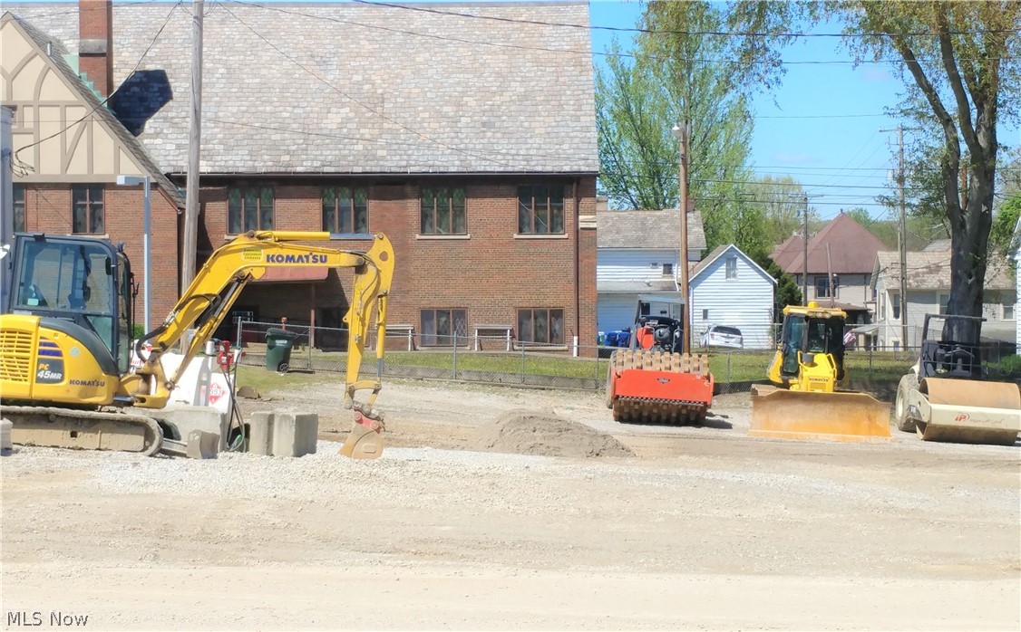 Vacant lot 48' X 66' on high traffic route to hospital and medical offices. Utilities available as adjacent to site. zoning is CBD (Central Business District)