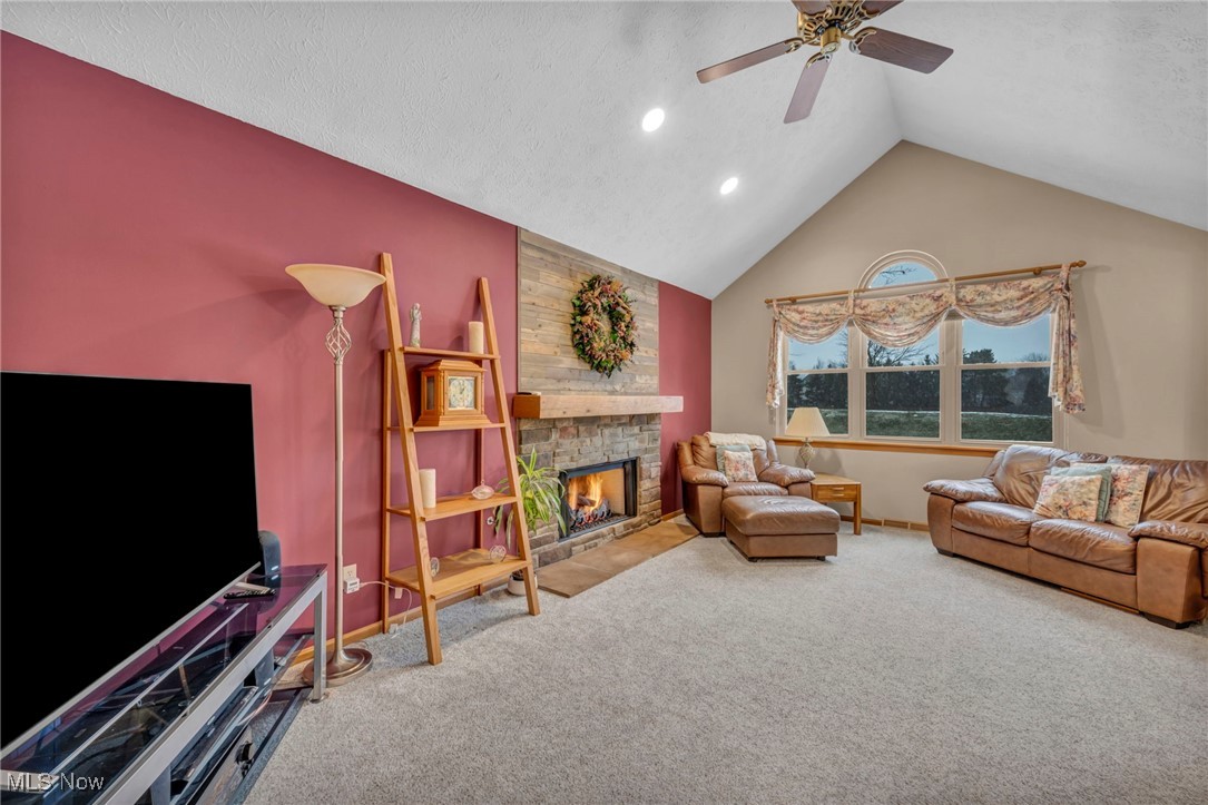 Lakeside Vill - Residential