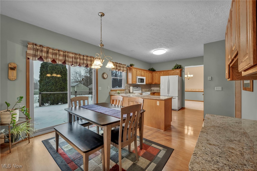 Lakeside Vill - Residential