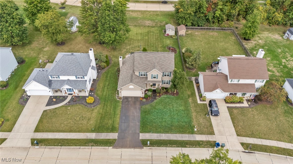 Lakeside Vill - Residential