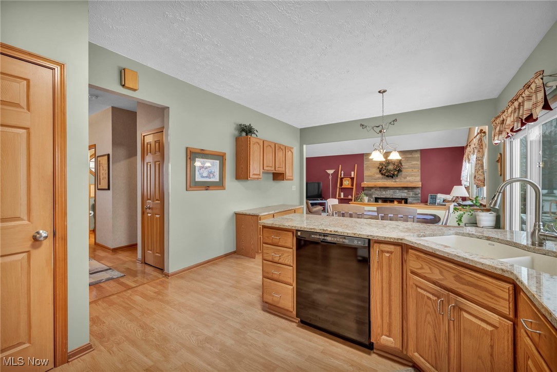 Lakeside Vill - Residential