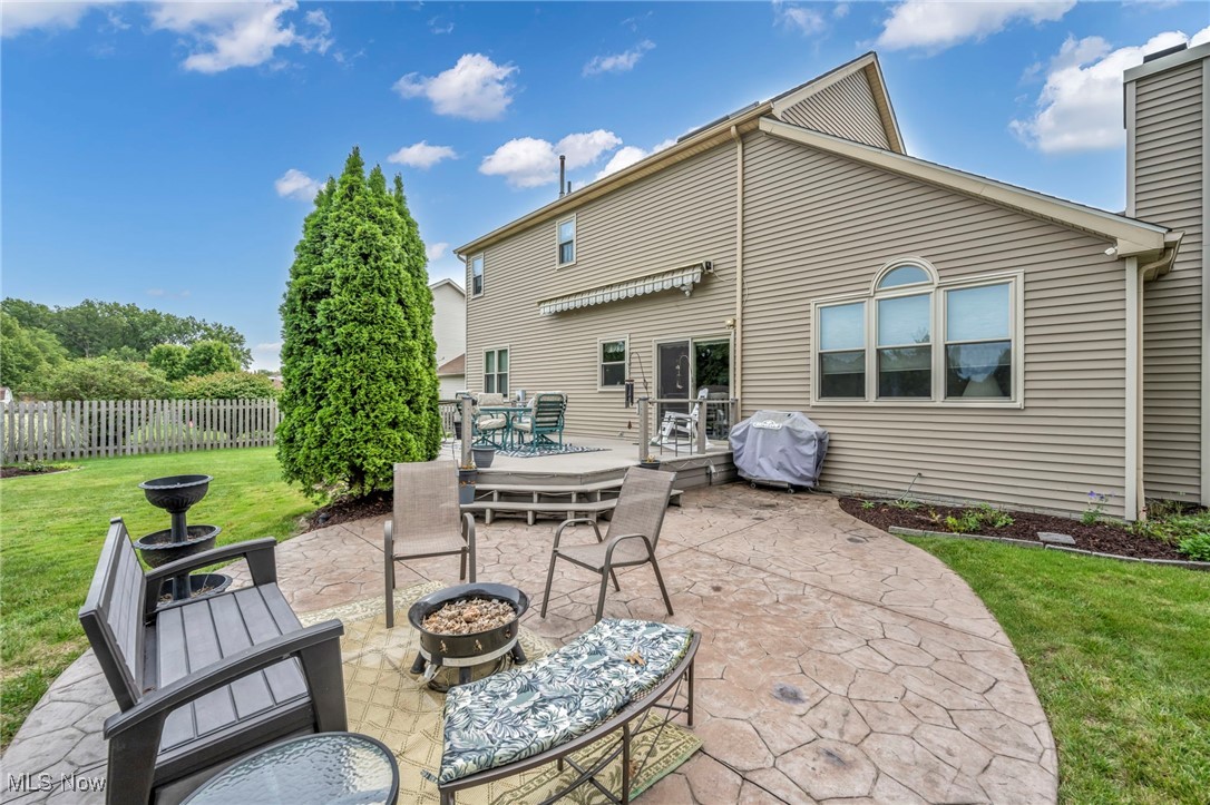 Lakeside Vill - Residential