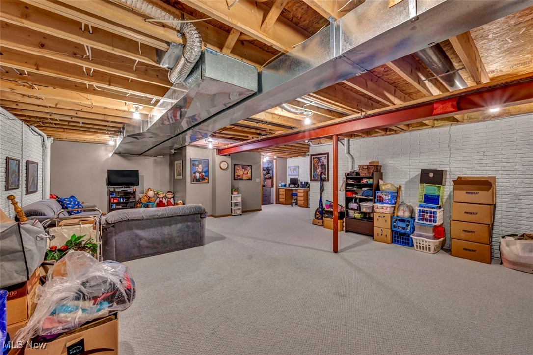 Lakeside Vill - Residential