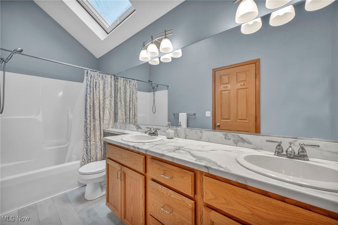 Lakeside Vill - Residential