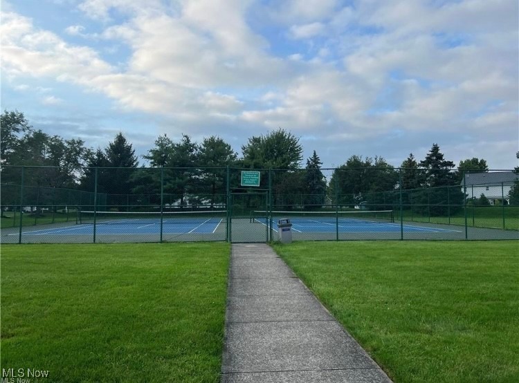 Lakeside Vill - Residential