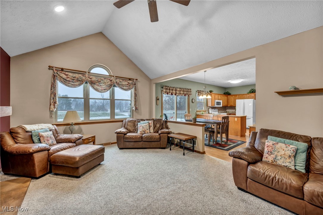 Lakeside Vill - Residential