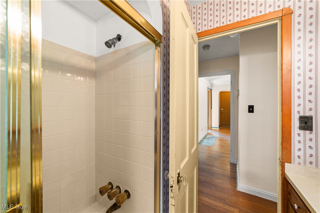 Elworthy-Helwick Companys Residence - Residential