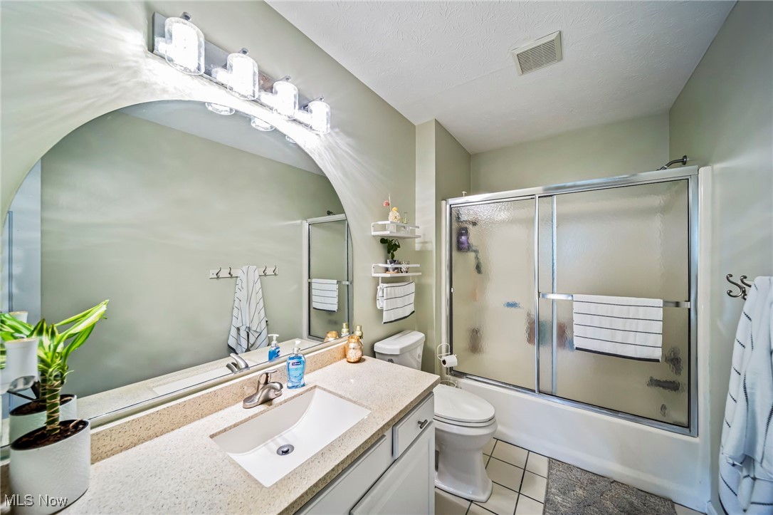 20393 Wildwood Lane, Strongsville, Ohio image 34