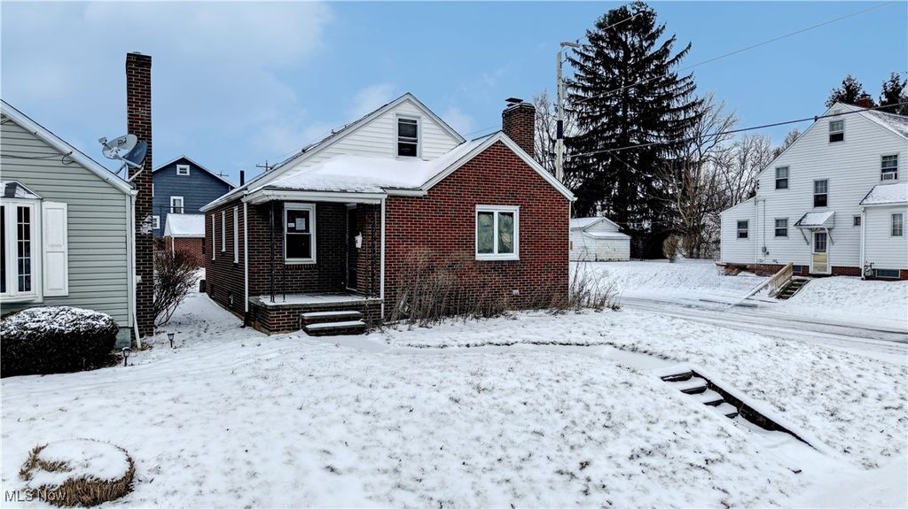 Photo of 1415 26th Street NW, Canton, OH 44709 (MLS # 5182844)