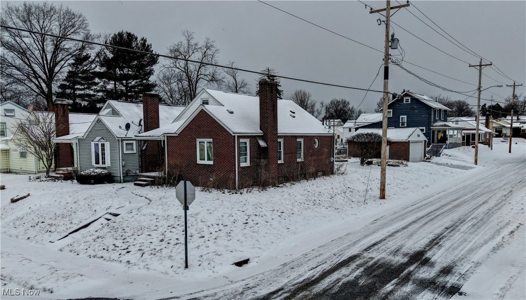 Photo of 1415 26th Street NW, Canton, OH 44709 (MLS # 5182844)