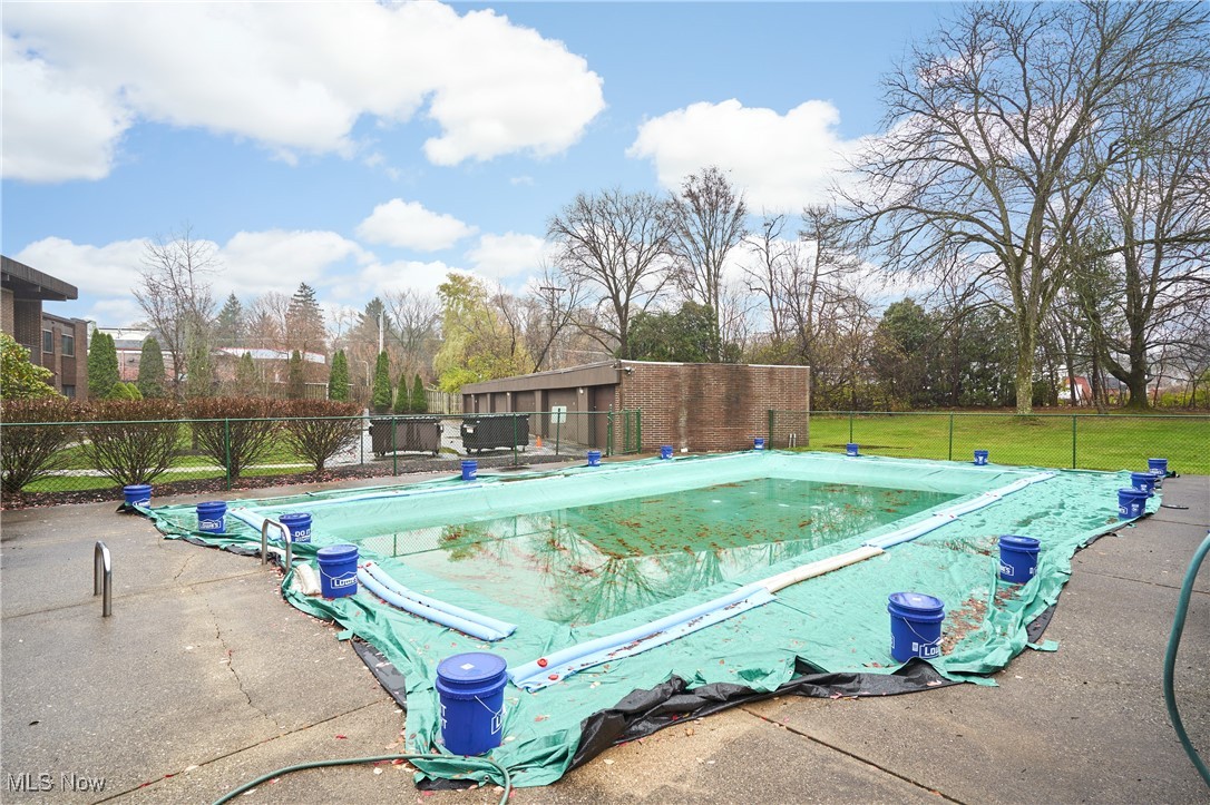 Sagamore East Condo - Residential