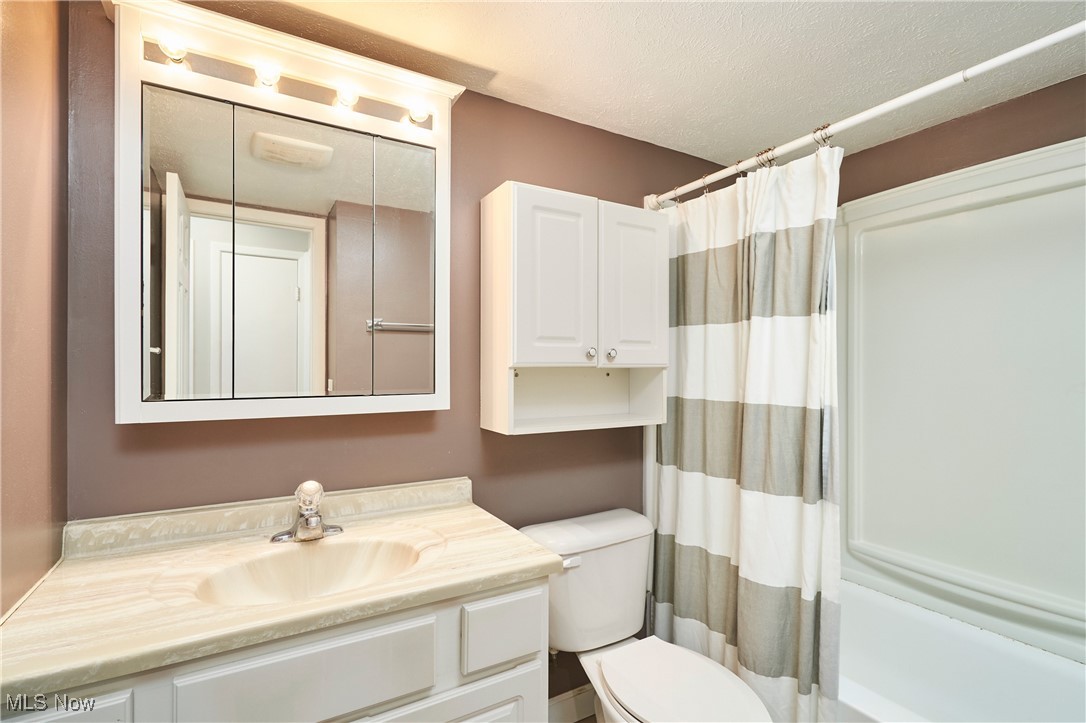 Sagamore East Condo - Residential