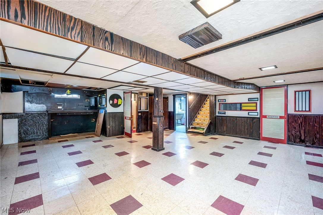 Estates Circle - Residential