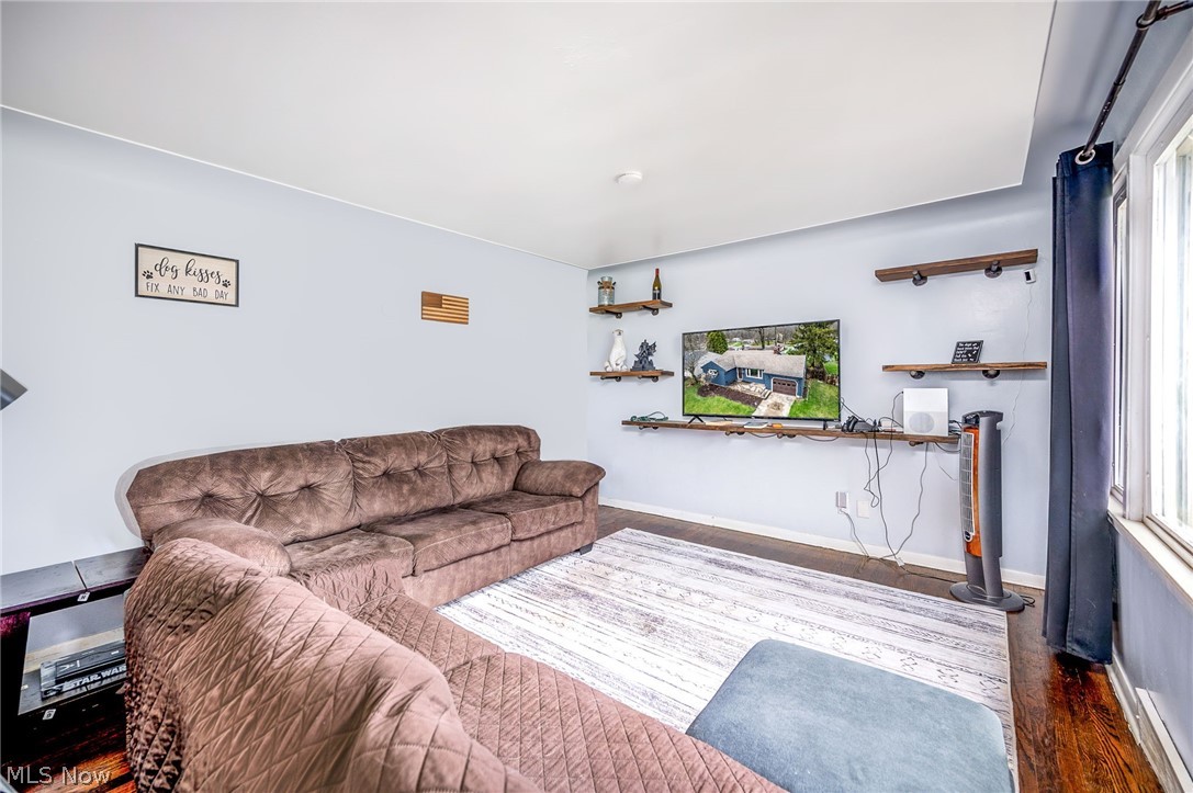 Estates Circle - Residential