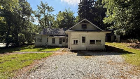 Homes For Rent - 629 Portage Lakes Drive<br/> Summit County, Akron, OH 44319