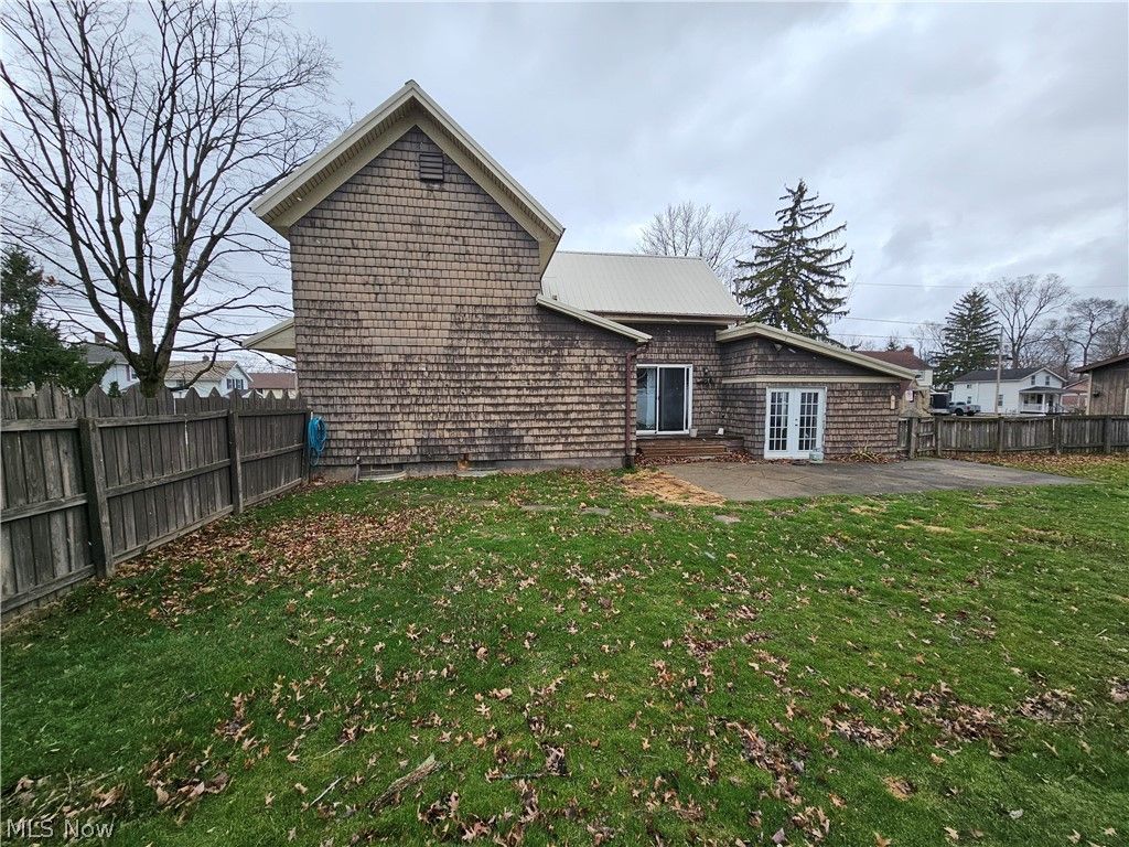 Photo of 560 N Broadway Street, Medina, OH 44256 (MLS # 5203268)